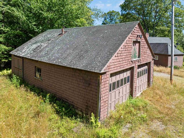 38 Lost Horizon Road, Pittsburg, NH 03592