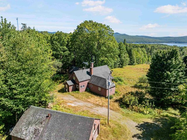 38 Lost Horizon Road, Pittsburg, NH 03592