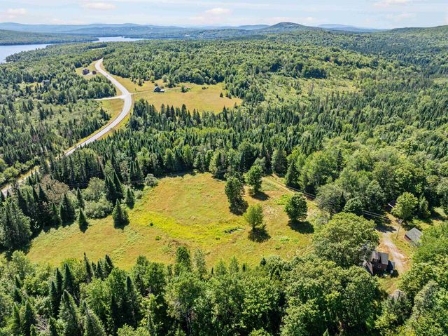 38 Lost Horizon Road, Pittsburg, NH 03592