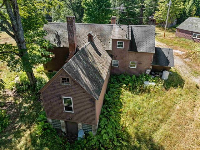 38 Lost Horizon Road, Pittsburg, NH 03592