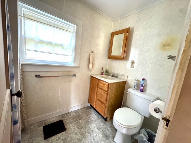 38 Lost Horizon Road, Pittsburg, NH 03592