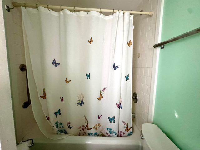 38 Lost Horizon Road, Pittsburg, NH 03592