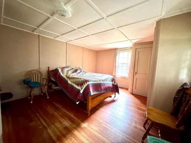 38 Lost Horizon Road, Pittsburg, NH 03592