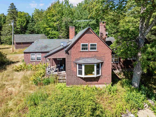 38 Lost Horizon Road, Pittsburg, NH 03592