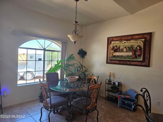880 Calle Zapotec, Rio Rico, AZ 85648