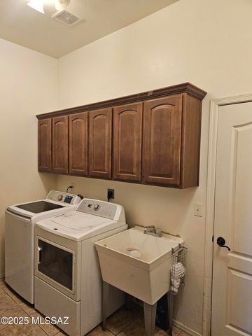 880 Calle Zapotec, Rio Rico, AZ 85648