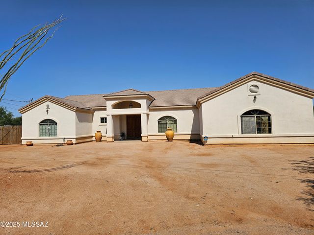 880 Calle Zapotec, Rio Rico, AZ 85648