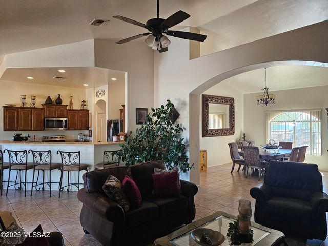 880 Calle Zapotec, Rio Rico, AZ 85648