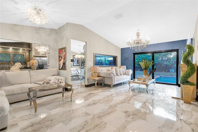 15830 SW 139th Ave, Miami, FL 33177