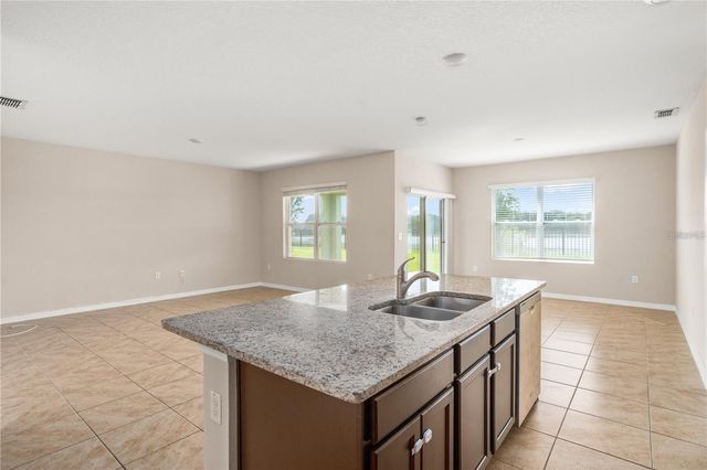 1112 FOX PATH, Davenport, FL 33837