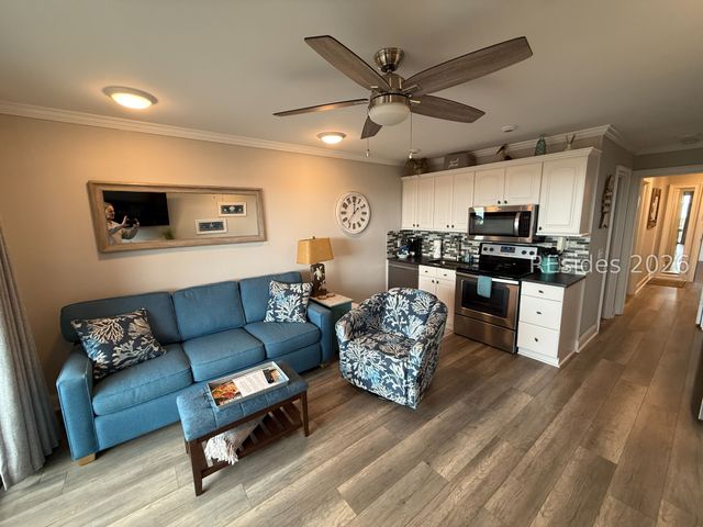 40 Folly Field Rd Apt A224, Hilton Head Island, SC 29928