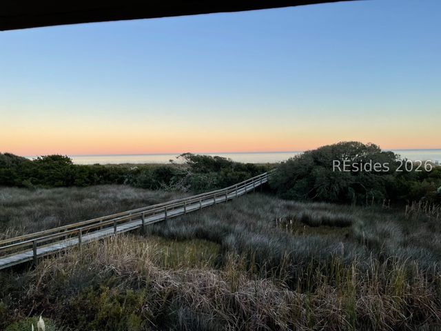 40 Folly Field Rd Apt A224, Hilton Head Island, SC 29928