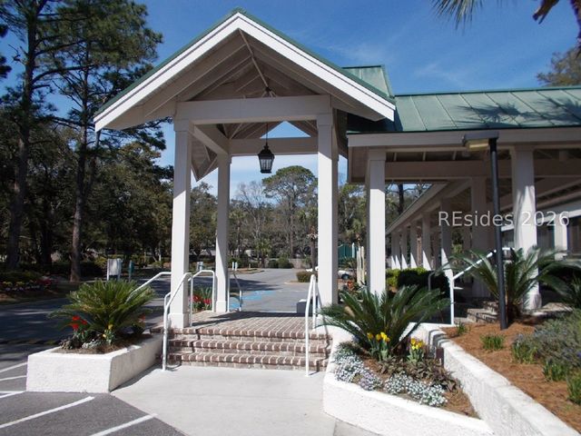 40 Folly Field Rd Apt A224, Hilton Head Island, SC 29928