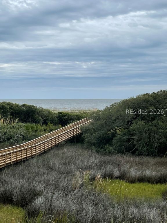 40 Folly Field Rd Apt A224, Hilton Head Island, SC 29928