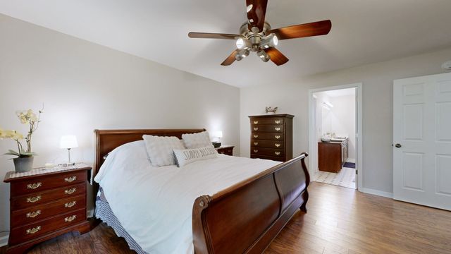 218 Autumn Glen Dr, Murfreesboro, TN 37129