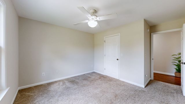218 Autumn Glen Dr, Murfreesboro, TN 37129