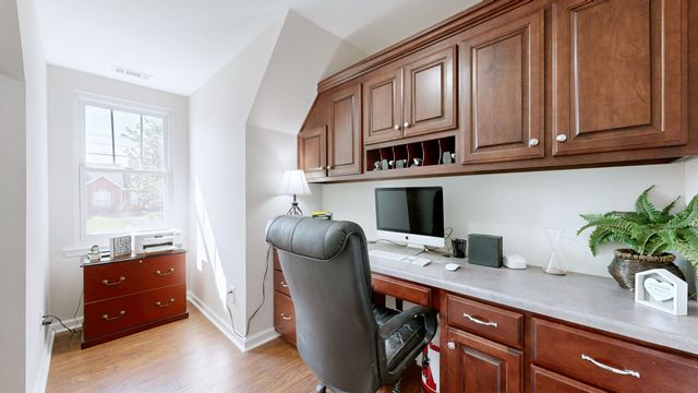 218 Autumn Glen Dr, Murfreesboro, TN 37129