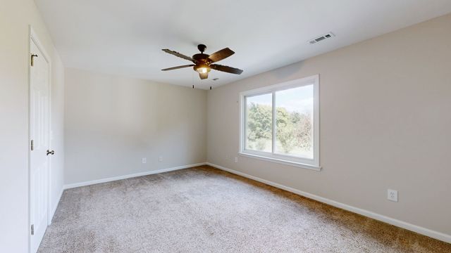218 Autumn Glen Dr, Murfreesboro, TN 37129