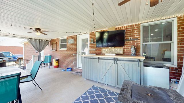 218 Autumn Glen Dr, Murfreesboro, TN 37129