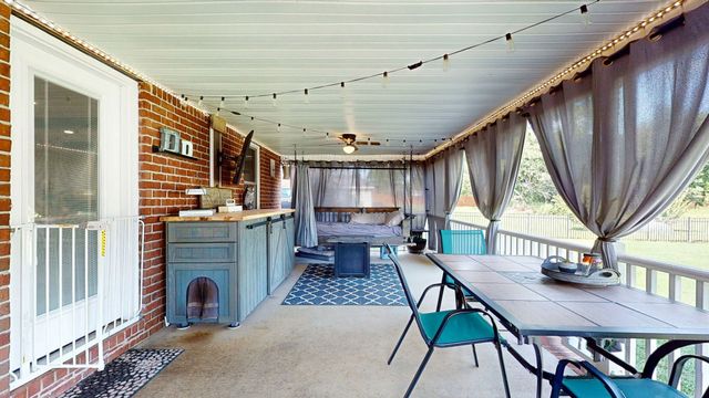 218 Autumn Glen Dr, Murfreesboro, TN 37129