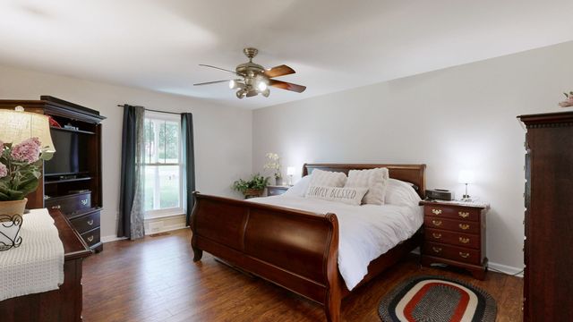 218 Autumn Glen Dr, Murfreesboro, TN 37129