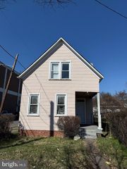 4304 JAY ST NE, Washington, DC 20019