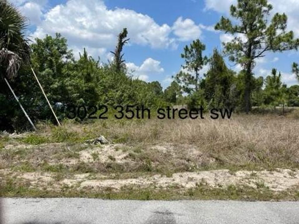 3022 35TH Street SW, Lehigh Acres, FL 33976
