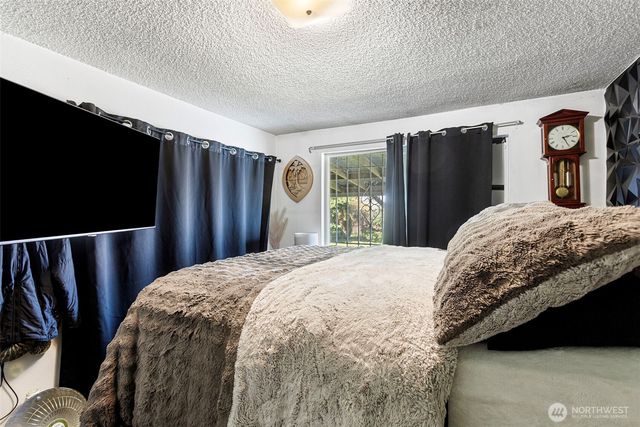 1025 E 63rd Street, Tacoma, WA 98404