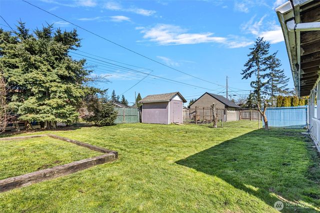 1025 E 63rd Street, Tacoma, WA 98404