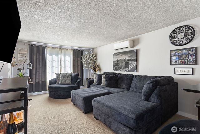 1025 E 63rd Street, Tacoma, WA 98404