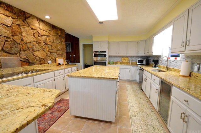 4025 Chapel Lane, Pine Bluff, AR 71603