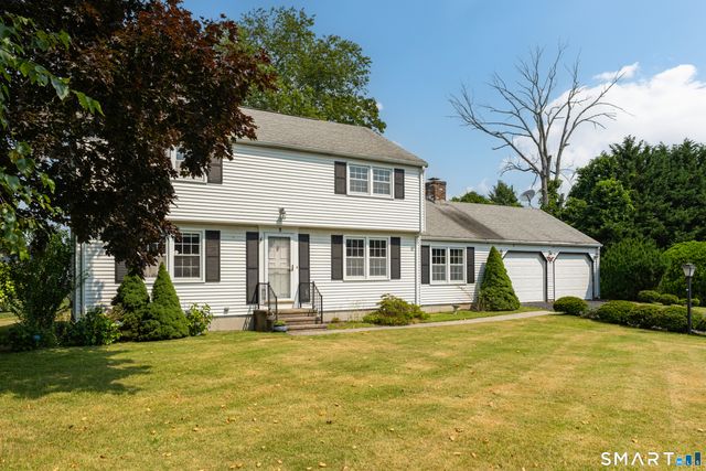 9 Cross Drive, Waterford, CT 06385
