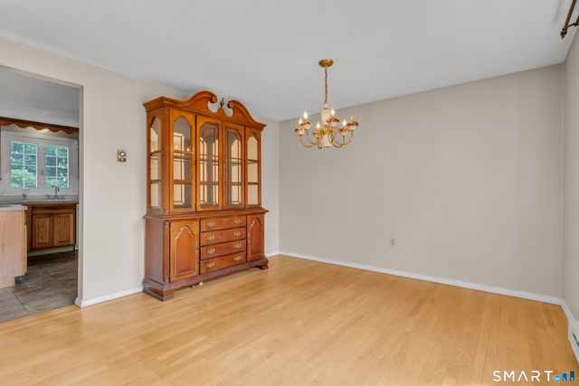 9 Cross Drive, Waterford, CT 06385