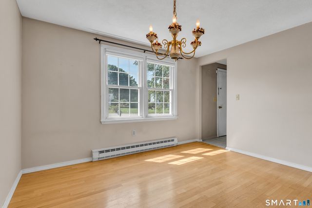 9 Cross Drive, Waterford, CT 06385