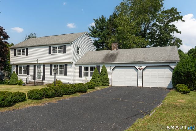9 Cross Drive, Waterford, CT 06385