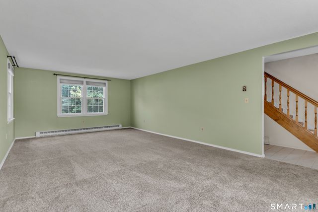 9 Cross Drive, Waterford, CT 06385