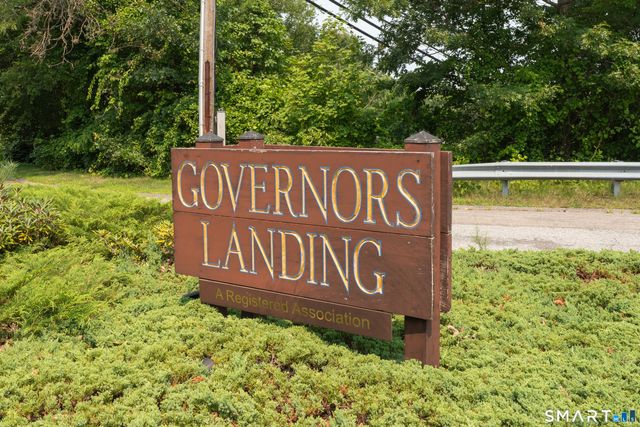 9 Cross Drive, Waterford, CT 06385