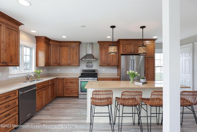 912 Ocean Avenue, Mantoloking, NJ 08738