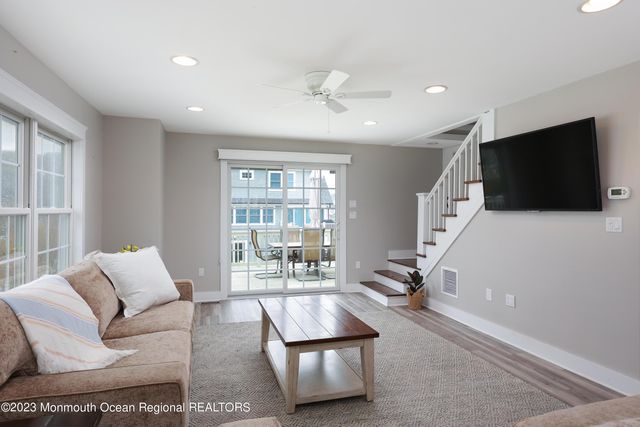 912 Ocean Avenue, Mantoloking, NJ 08738