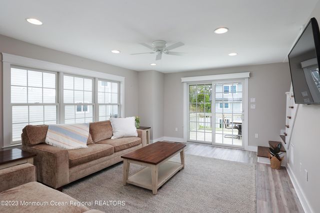 912 Ocean Avenue, Mantoloking, NJ 08738