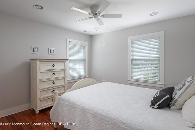 912 Ocean Avenue, Mantoloking, NJ 08738