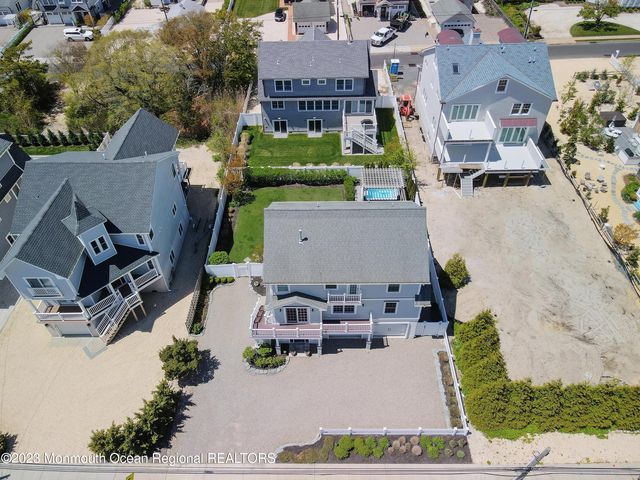 912 Ocean Avenue, Mantoloking, NJ 08738