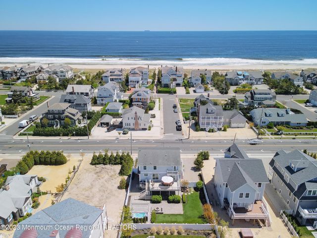 912 Ocean Avenue, Mantoloking, NJ 08738