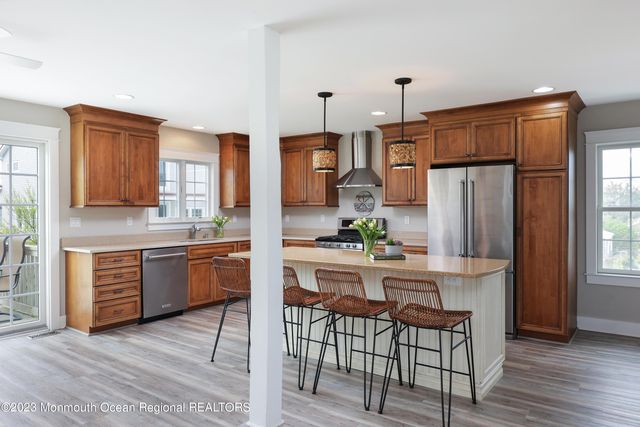 912 Ocean Avenue, Mantoloking, NJ 08738