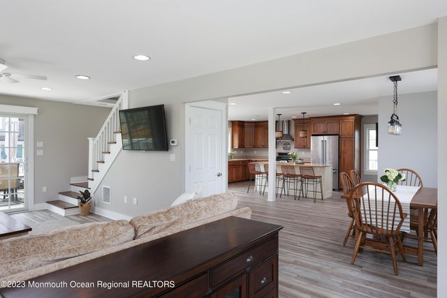 912 Ocean Avenue, Mantoloking, NJ 08738