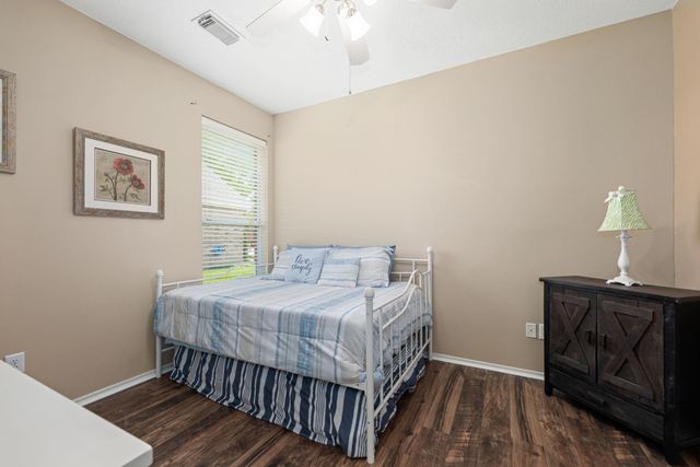 2526 Winged Dove Drive, League City, TX 77573