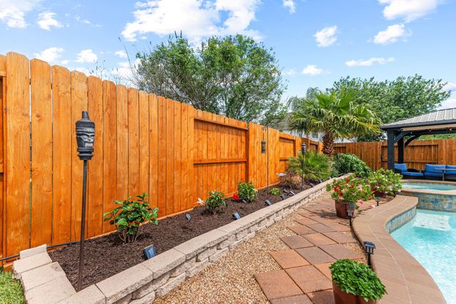 2526 Winged Dove Drive, League City, TX 77573