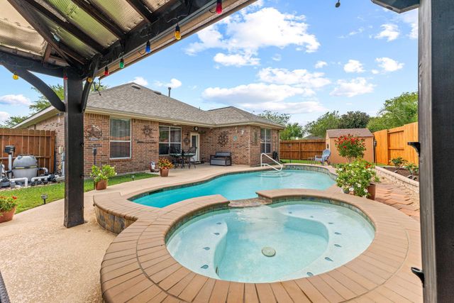 2526 Winged Dove Drive, League City, TX 77573