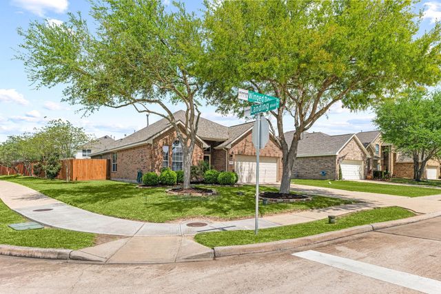 2526 Winged Dove Drive, League City, TX 77573