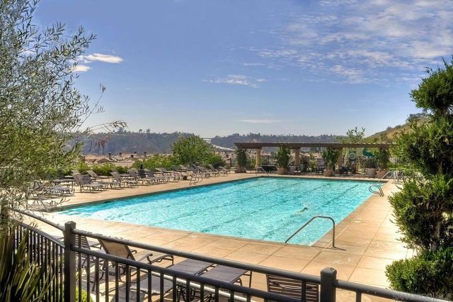 2674 Escala Circle, San Diego, CA 92108